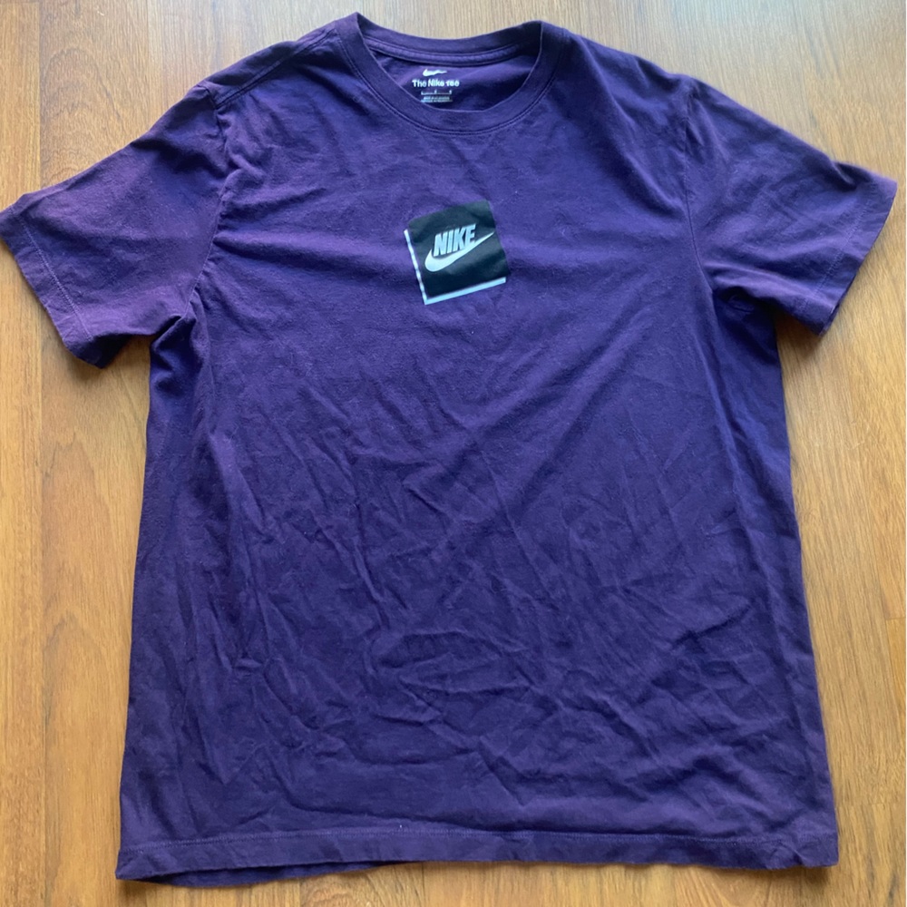 Large Dark Purple Nike T-Shirt